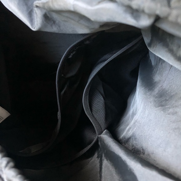 COPY - Uniqlo Padded Backpack with Laptop Pocket - Picture 5 of 5